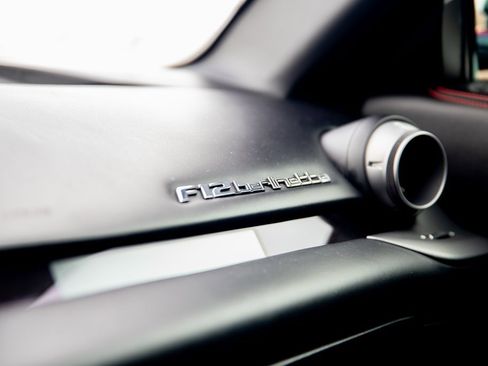 Used 2014 Ferrari F12 Berlinetta image 15