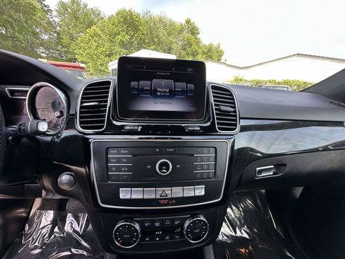 Used 2018 Mercedes-Benz GLE 350 4MATIC image 9