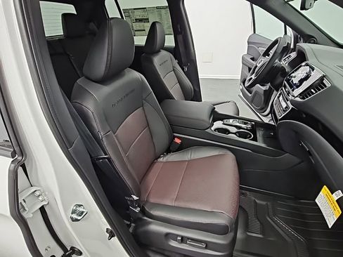 New 2026 Honda Ridgeline Black Edition image 43