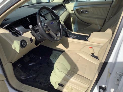 Used 2014 Ford Taurus SEL w/ Equipment Group 201A FWD image 21
