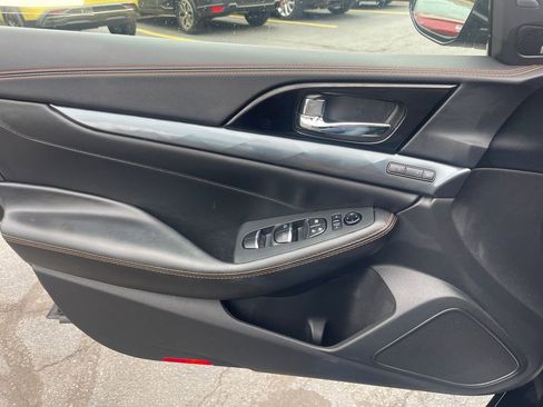 Certified 2023 Nissan Maxima SR w/ Sport Mat Group FWD image 9