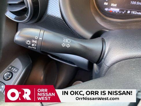 Used 2023 Nissan Kicks SV image 28