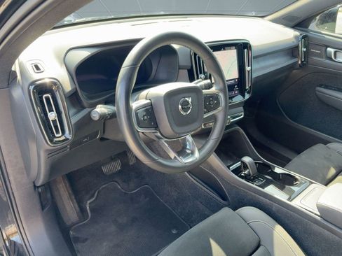 Certified 2023 Volvo C40 P8 Recharge Ultimate image 4