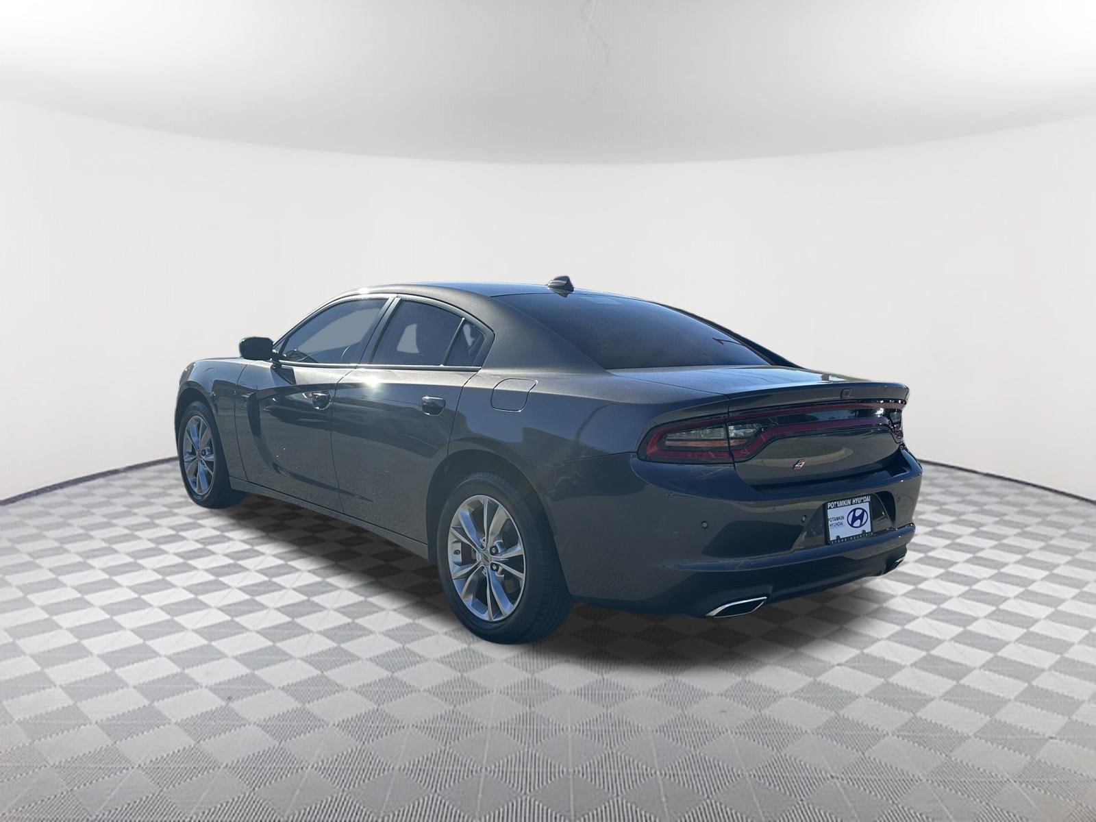 Used 2022 Dodge Charger SXT AWD/4WD image 7