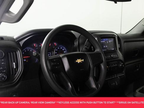Used 2021 Chevrolet Silverado 1500 Custom image 5