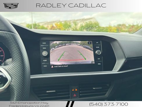 Used 2024 Volkswagen Jetta GLI Autobahn FWD image 9