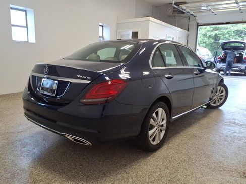 Used 2019 Mercedes-Benz C 300 4MATIC Sedan image 4