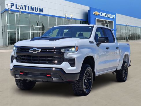 New 2026 Chevrolet Silverado 1500 LT Trail Boss w/ LPO, Dark Essentials Package AWD/4WD image 2