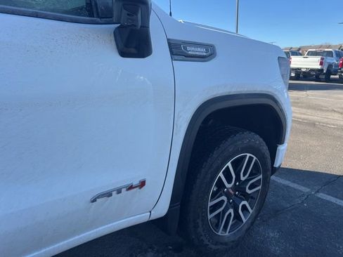 Used 2025 GMC Sierra 1500 AT4 w/ AT4 Preferred Package image 7