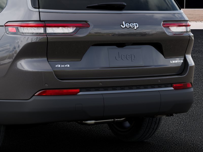 New 2026 Jeep Grand Cherokee L Limited w/ Limited Altitude Package AWD/4WD image 13