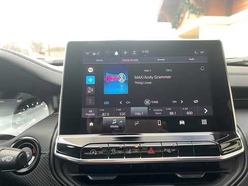 New 2026 Jeep Compass Limited image 18