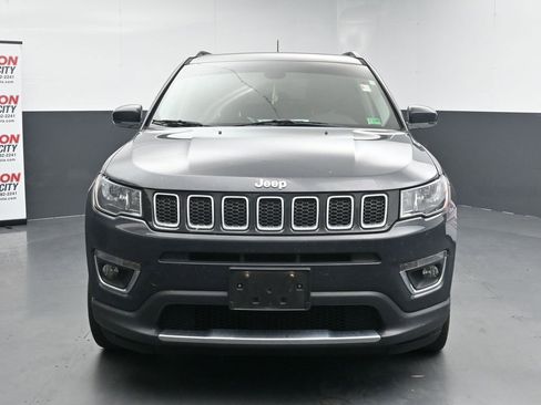 Used 2018 Jeep Compass Limited w/ Navigation Group AWD/4WD image 3