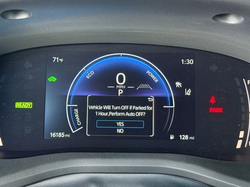 Used 2025 Toyota Camry LE image 24