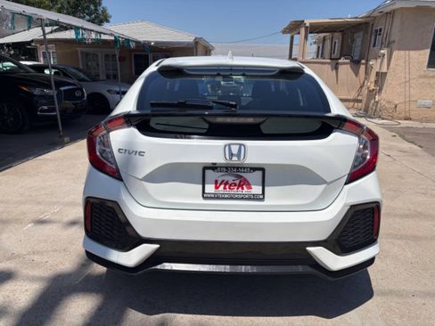 Used 2017 Honda Civic EX image 4