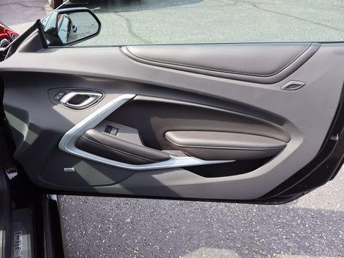 Used 2022 Chevrolet Camaro SS RWD image 24