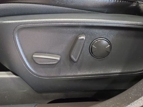 Used 2024 Ford Escape ST-Line w/ Tech Pack #1 AWD/4WD image 15
