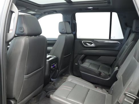 Used 2022 Chevrolet Tahoe RST w/ Luxury Package AWD/4WD image 17