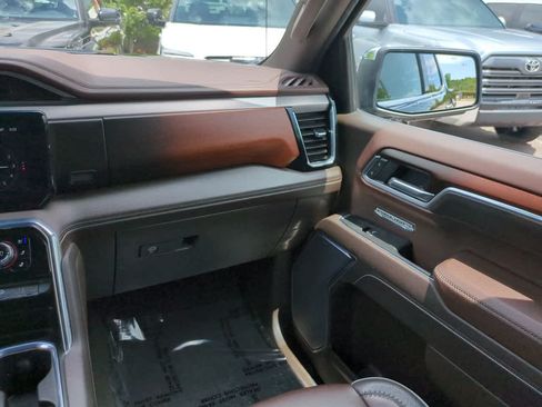 Used 2025 GMC Sierra 1500 Denali AWD/4WD image 16