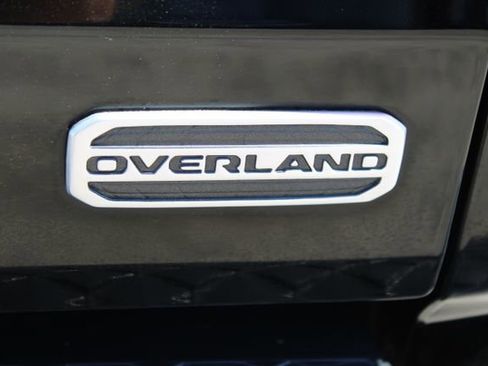 Used 2020 Jeep Gladiator Overland image 6