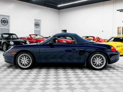 Used 2001 Porsche Boxster RWD image 19