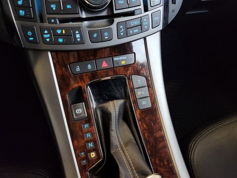 Used 2012 Buick LaCrosse Touring image 9