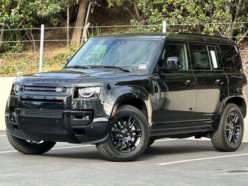 New 2026 Land Rover Defender 110 X-Dynamic SE image 1