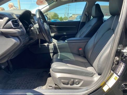 Certified 2022 Toyota Camry SE w/ Cold Weather Package FWD image 13