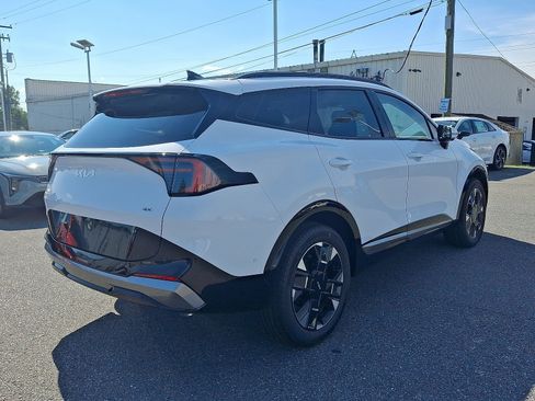 New 2026 Kia Sportage SX image 3