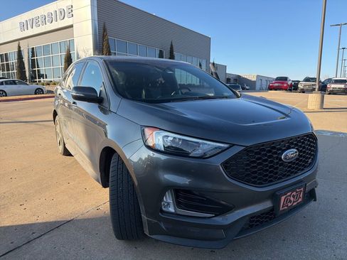 Used 2019 Ford Edge ST w/ Convenience Package image 1