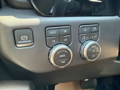 Used 2026 GMC Sierra 1500 SLT w/ SLT Premium Plus Package AWD/4WD image 27