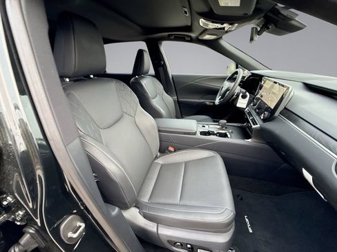 Used 2026 Lexus RX 350 Premium w/ Accessory Package (Z1) FWD image 16