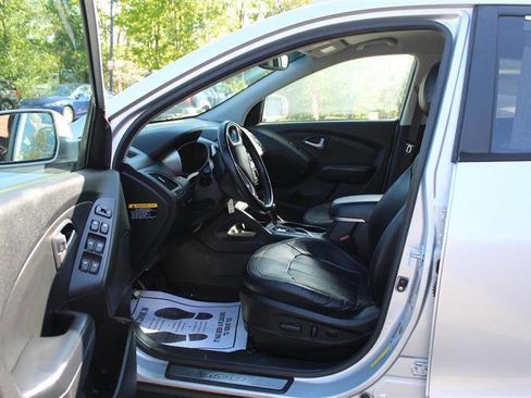 Used 2012 Hyundai Tucson Limited FWD image 10