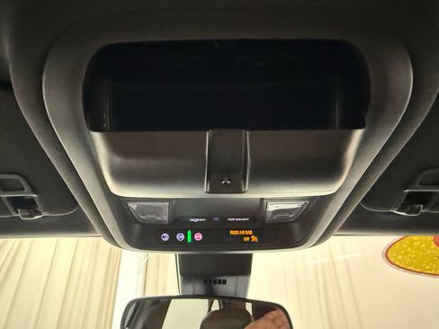 Certified 2022 Chevrolet Equinox RS FWD image 34