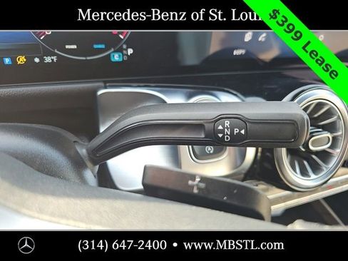 Certified 2025 Mercedes-Benz GLB 250 4MATIC image 21