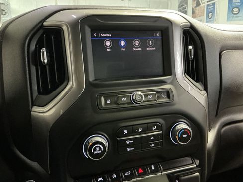 Used 2025 Chevrolet Silverado 1500 Custom w/ LPO, Dark Essentials Package AWD/4WD image 19