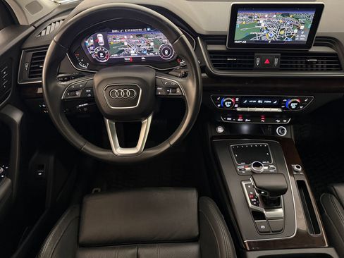 Used 2019 Audi Q5 2.0T Premium Plus w/ Premium Plus Package AWD/4WD image 29