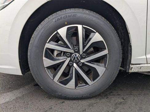 Used 2024 Volkswagen Jetta S image 11