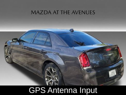 Used 2018 Chrysler 300 S w/ 300S Premium Group RWD image 22