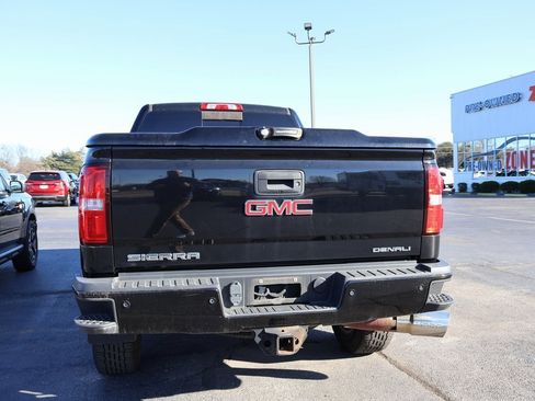 Used 2016 GMC Sierra 2500 Denali w/ Duramax Plus Package image 18