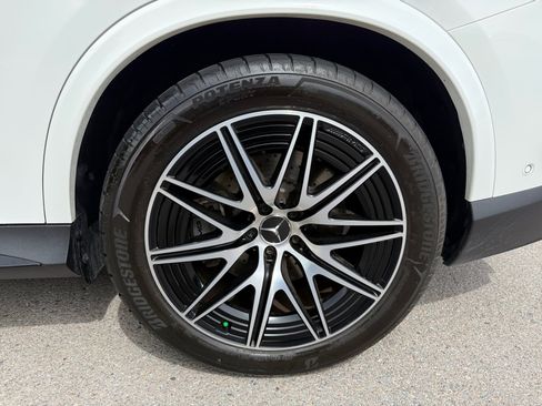 Used 2025 Mercedes-Benz GLC 43 AMG 4MATIC image 26