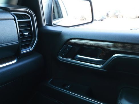 Used 2024 GMC Sierra 1500 Elevation image 27