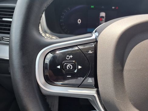 Certified 2025 Volvo XC90 B5 Core AWD/4WD image 26