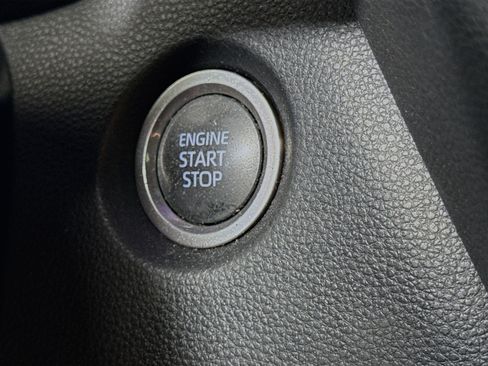 Used 2022 Toyota Corolla SE FWD image 21