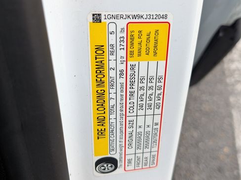 Used 2019 Chevrolet Traverse RS image 39