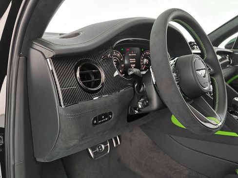 New 2026 Bentley Bentayga Speed image 17