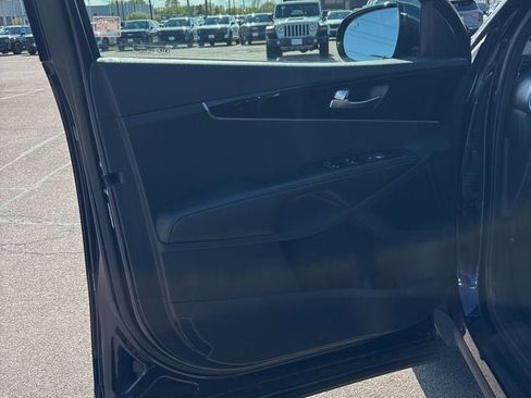 Used 2020 Kia Sorento LX w/ LX I4 Convenience Package AWD/4WD image 10