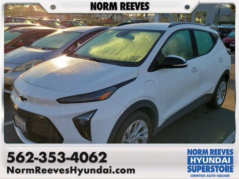 Used 2022 Chevrolet Bolt EUV LT image 1