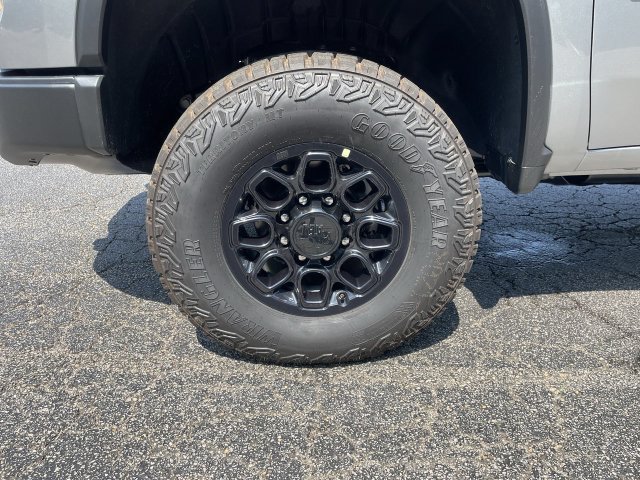 Certified 2024 Chevrolet Silverado 2500 ZR2 w/ ZR2 Bison Edition AWD/4WD image 12