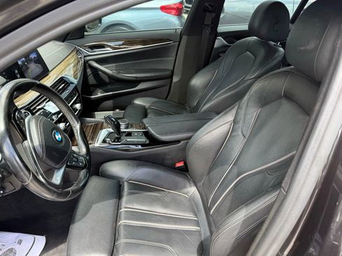 Used 2018 BMW 540i image 9