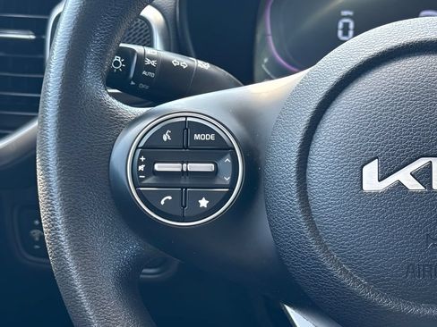 Used 2024 Kia Soul LX w/ Option Group 015 FWD image 13